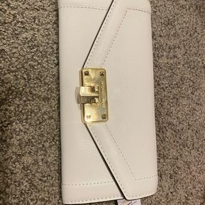 NWT Kinsley wallet